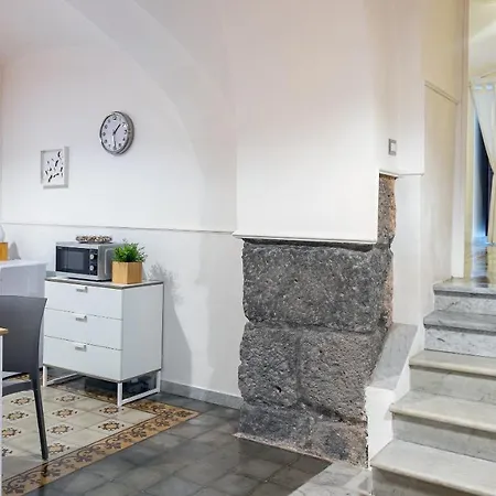 The House קטאניה