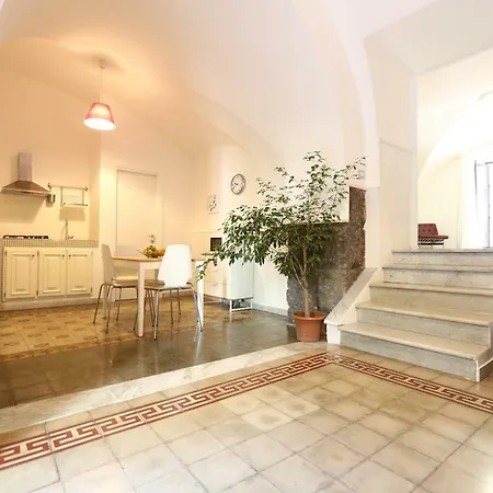 דירה The House קטאניה