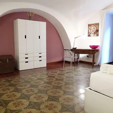 The House * Catania